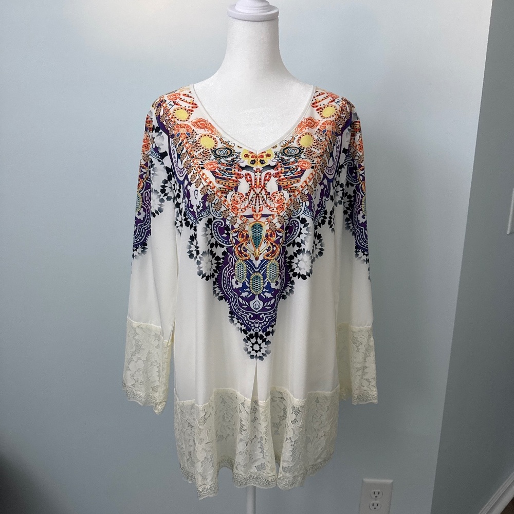 V Neck Tunic with Lace Trim Size Medium